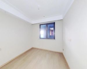 《晓风印月》此套位置采光好,楼下即庭院,远离街道