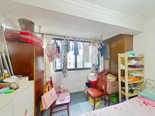 东陆新村七街坊 小两房 中间楼层 采光好