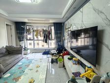 新城区 实验小书包 3室通厅 电梯洋房 物业好 精装修拎包住