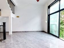 西郊联排别墅,带院子,诚意出售,满五年税费少。有K