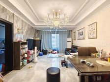 沙坪坝区 华宇温莎小镇二期 三房 240万