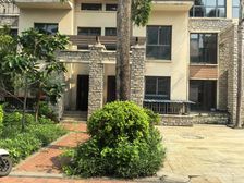 鲁能海蓝福源联排别墅 毛坯三房 可根据喜好装修 带大花园