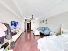 东港国际会议中心达沃斯公馆南向精装修好房 位置好楼层好