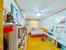 牡丹公寓 73.52平2居 南向精装修 自住保养好