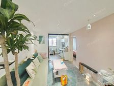 近淞虹路D铁大融城!一梯两户!不靠马路!婚房装修!看房方便