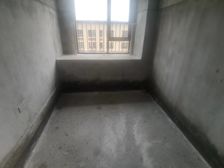 璞缇1号一期4室2厅3卫东朝向135.0万元/套出售