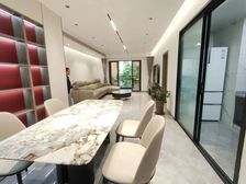 新康璞山3室2厅2卫南朝向90.0万元/套出售