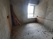 新康璞山3室2厅1卫南朝向40.0万元/套出售