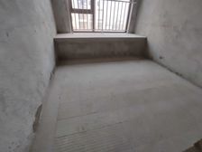 璞缇1号一期3室2厅2卫南朝向73.0万元/套出售