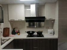 新康璞山4室2厅3卫南朝向170.0万元/套出售