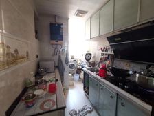 首信凤冠壹号3室2厅2卫南朝向24.5万元/套出售