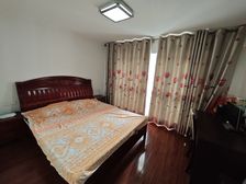 宝润国际2室2厅2卫东朝向27.2万元/套出售
