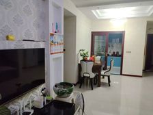 鹏运左岸3室2厅1卫南朝向44.0万元/套出售