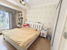 长寿美丽泽京4室2厅2卫东朝向75.0万元/套出售