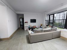 绿地观堂3室2厅2卫南朝向215.0万元/套出售