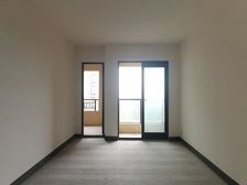 照母山香港置地壹号湖畔。品质 三房 164万 房源保真!