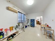 南北通透两房,总价低,业主诚意出售,欢迎看房。