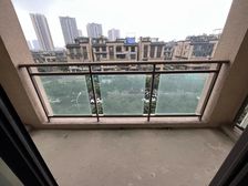照母山书包房。北大资源博雅四期 三房双卫132万 房源保真!