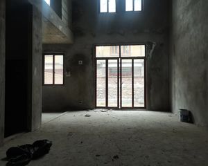 清水联排 超大花园 实得400多平 地铁站旁 力帆棠悦
