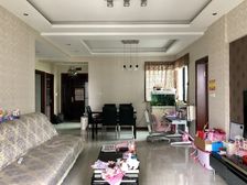 巴南区 曼哈顿城一期 三房 96.8万