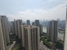 精装带地暖中央空调,一线看江大三房,看来福士洪崖洞