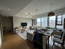 雅戈尔嵩江府3室2厅2卫南朝向270.0万元/套出售