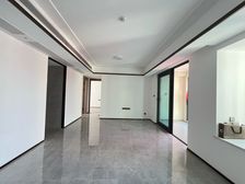 双卫小区醉便宜的一套 招商1872林麓 三房 172万 搞快