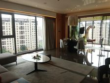 新出(大三房)中楼层,采光好,业主置换急售,有兴趣可聊聊