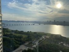 急售 朝阳稀缺四房 精装修拎包入住 一线江景 双學區 莱电