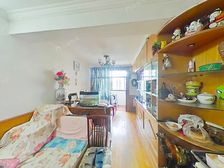 新出必卖房源,可以改全明二房一厅,采光极好,满V,诚心出售哦