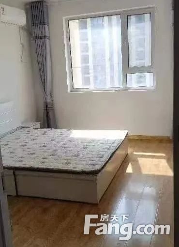 兰溪学府 2室1卫2厅 120平简装修 1600元/月