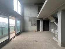 北碚区 金科博翠未来A地块 四房 130万
