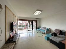 依云小镇 4 房 161.59 方 品质小区 交通便利