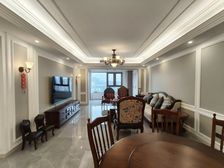 嘉陵江天大平层,户型方正通透,采光充足