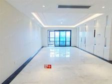 采光充足,小区中心位置,主卧朝南,中式风格