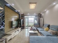 业主急售!10号线鹿山站旁 精装四房 坐北朝南 朝中庭