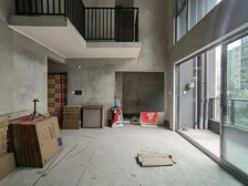 九龙坡区 春风与辰 四房 320万