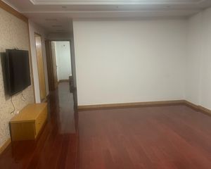 西堤阳光3室2厅2卫南朝向118.0万元/套出售