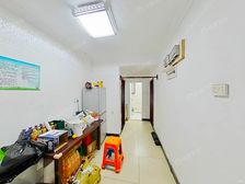 动迁房税费少,卧室面积大,楼层好