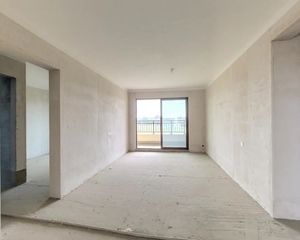 碧桂园二期 总高11层洋房 业主诚心出售