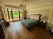 明秀庄园前排联排别墅使用面积800平南向院无遮挡光线足拎包住