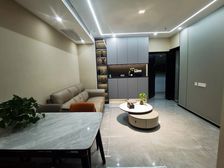 地铁口 双南两房 户型方正拎包入住