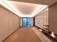 江明府 4室2厅 南 精装