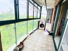艺泰安邦 109大两房,近体育公园旁,出入方便。