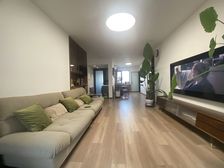 着急卖!送地下室名悦山庄洋房好位置!大三室!精装修,多套在卖