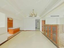 雍景台特别户型,一楼复式带大院子,业主诚意出售