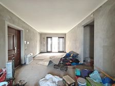 茶园附二院 南岸区 融创江南融府洋房 四房 132万