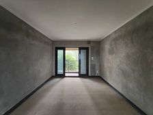 南岸区 融创江南融府洋房 四房 130万