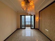 渝北区 恒大照母山御景半岛 二房 80万