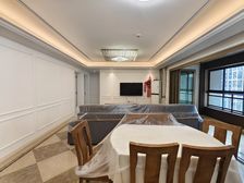 沙坪坝区 万科金色悦城五期 四房 170万